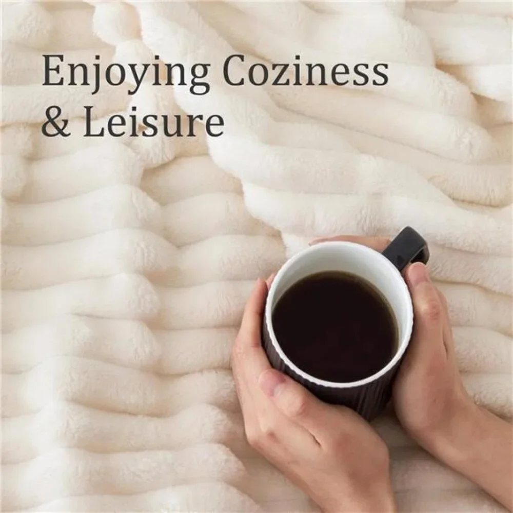 Fleece Throw Blanket for Couch 300GSM Soft & Warm Fluffy Cream White Blanket